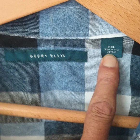 Perry Ellis Navy and White Checkered Shirt - Picture 2 of 3